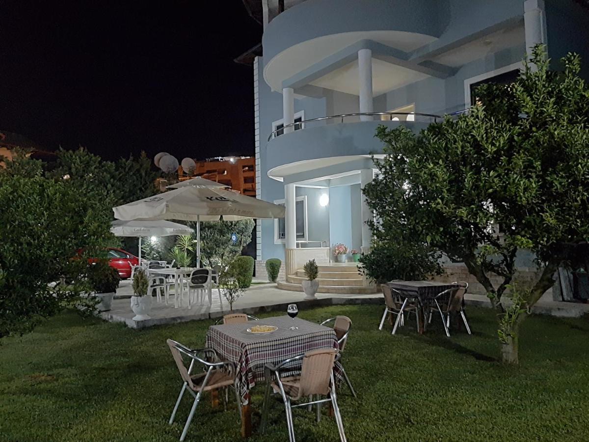 Hotel Vila Arbri Berat Bagian luar foto