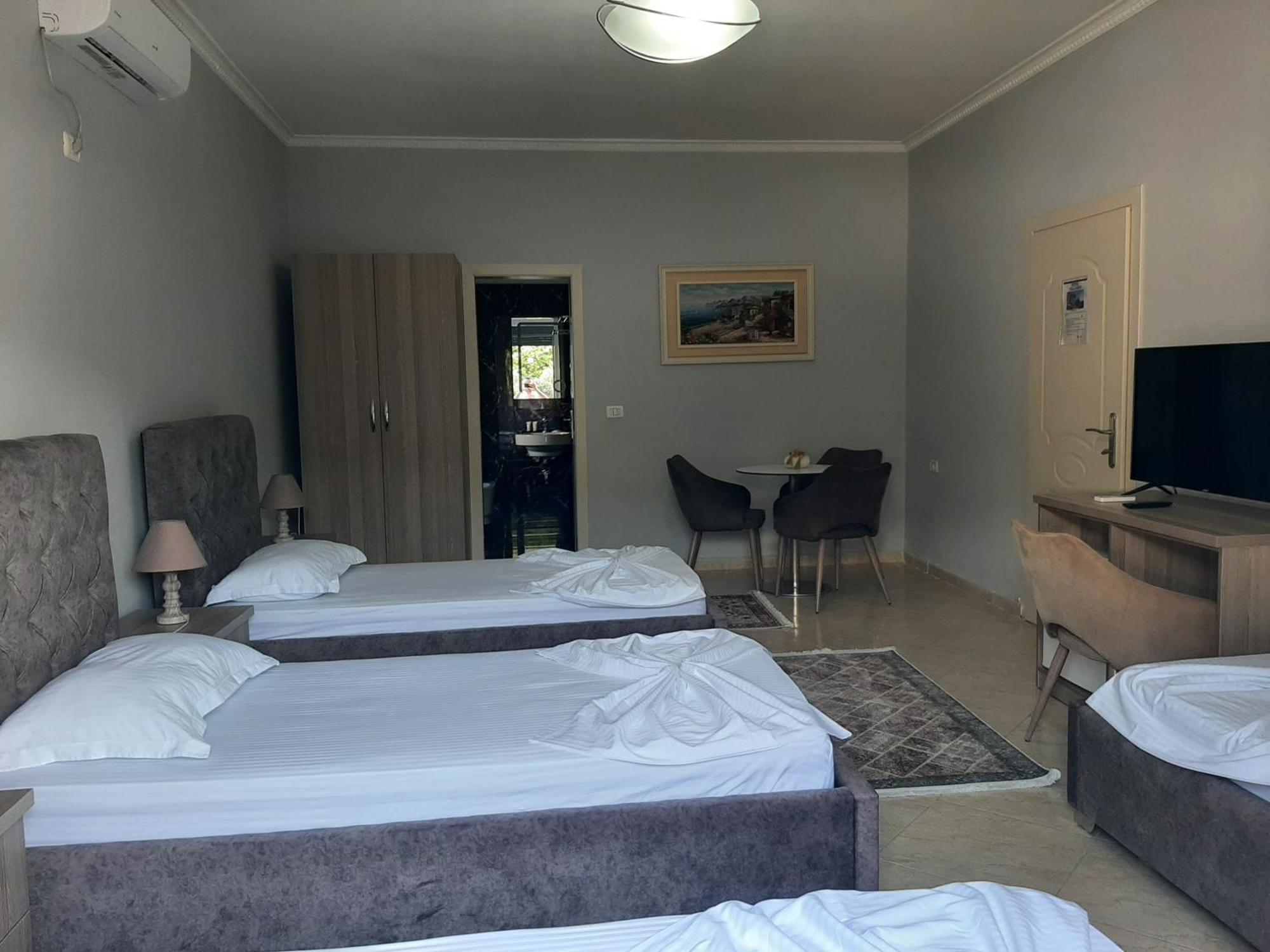 Hotel Vila Arbri Berat Ruang foto
